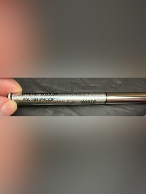WHIT Holographic Glitter Silver Cosmetic Handle
